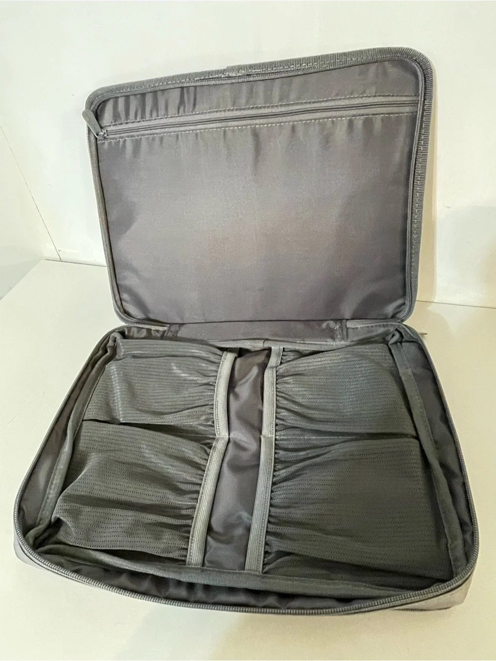 Thirty One Travel Essentials Bag